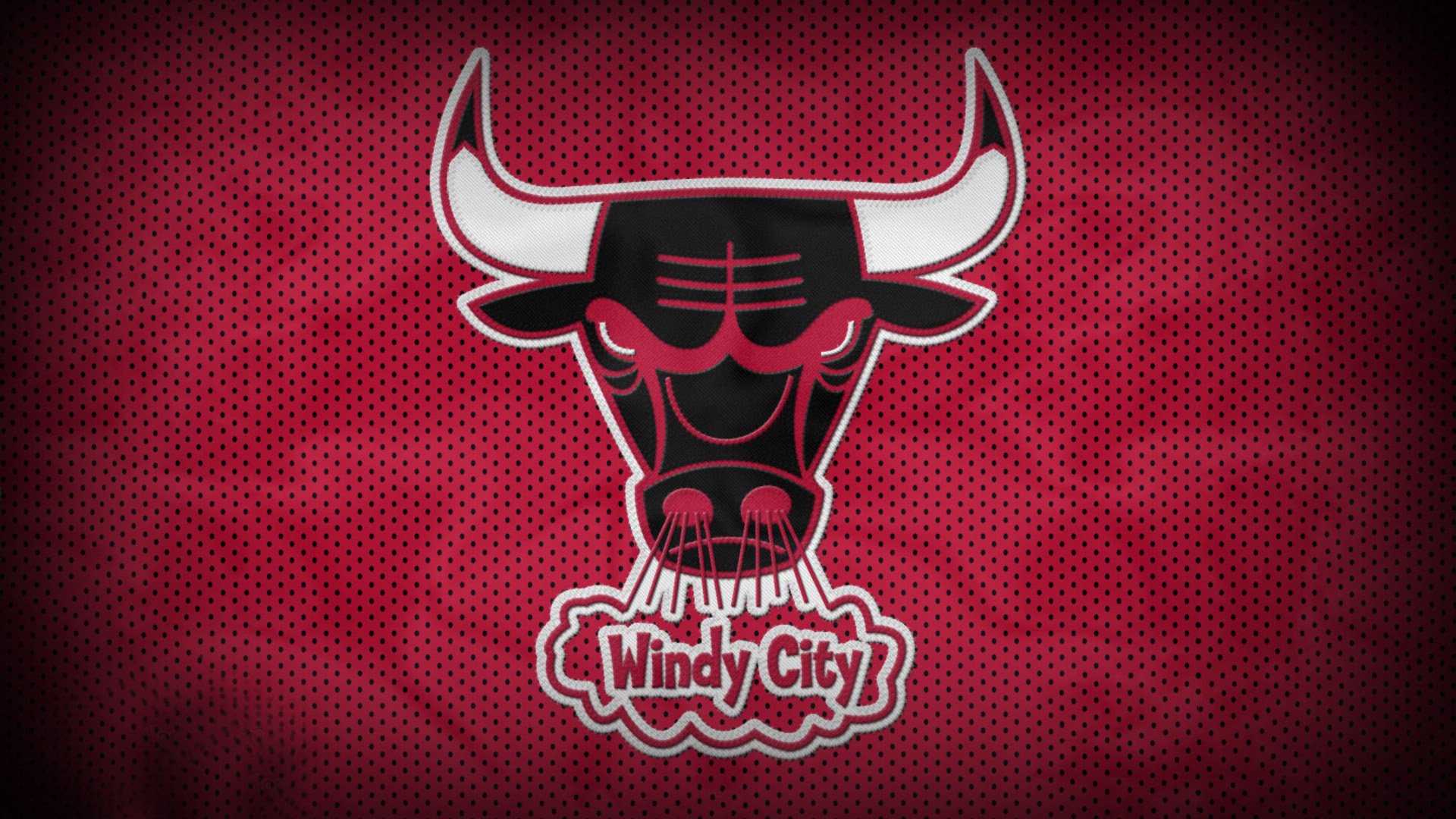 “村BA赛场升级照明首夜赛” 观众坐在拖拉机和板凳上围观